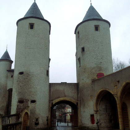 Deutsches Tor = Porte des allemands