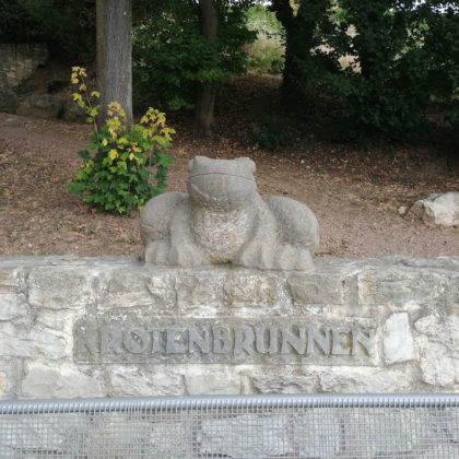 Der Krötenbrunnen kurz vor Oppenheim