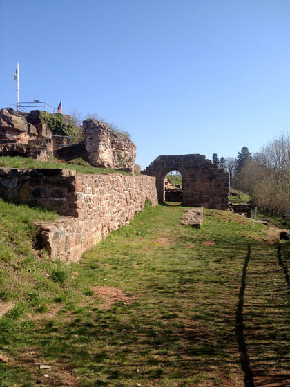 Die Ruine wurde ab 1981 teilweise restauriert