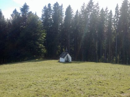 Die sog. Zahnwehkapelle unterhalb der Rappenecker Hütte, seit 200 Jahren ein Wallfahrtsort
