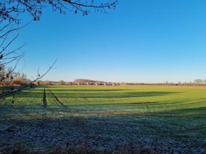 Fernblick mit Brücke